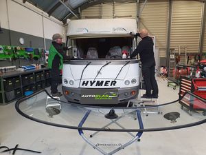 Scheibentausch bei einem Wohnmobil
