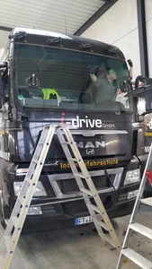 MAN XXL i-Drive Scheibentausch